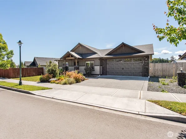 390 Broadmoor Street, Sequim, WA 98382
