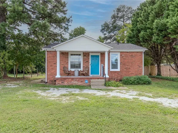 2772 County Dr, Petersburg, VA 23803