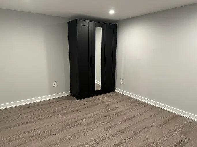 75 Angeline St S #2 — Photo 6