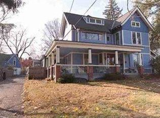 40 Pinewoods Ave, Troy, NY 12180