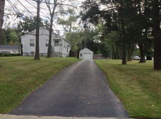 5675 Bartlett Rd, Bedford Heights, OH