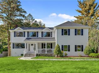 1 Winthrop Dr #1, Pt Chester, NY 10573