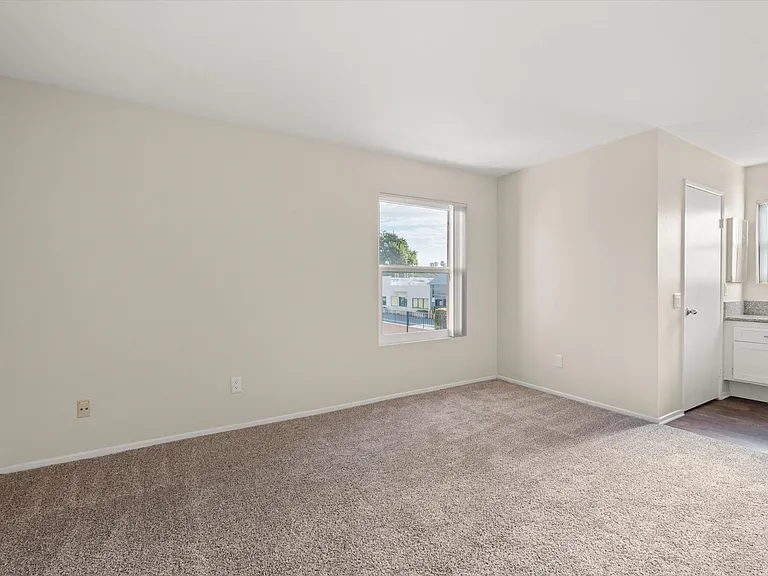 Ironwood Apartments — Photo 36