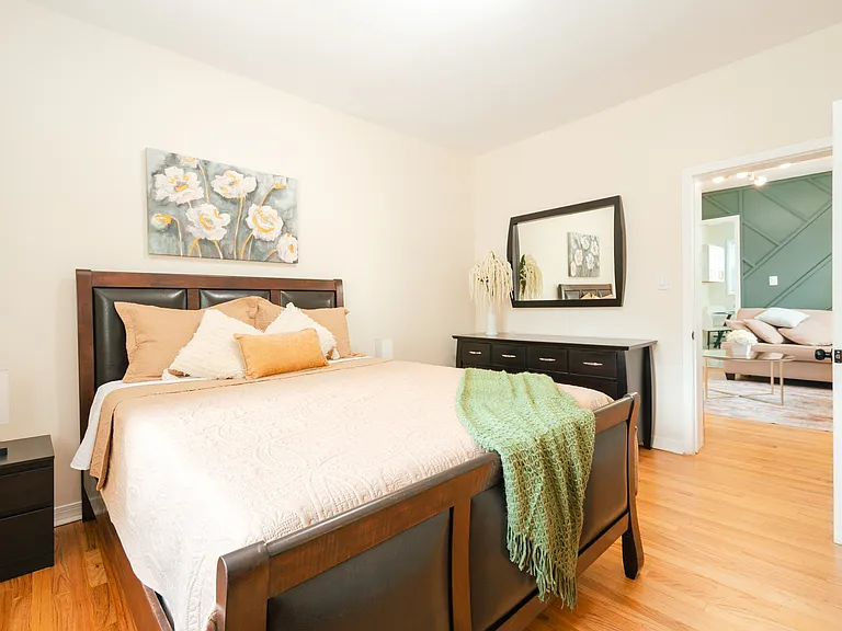 18 Van Rensselaer St #1 — Photo 15