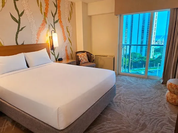 410 Atkinson Dr #1252, Honolulu, HI 96814