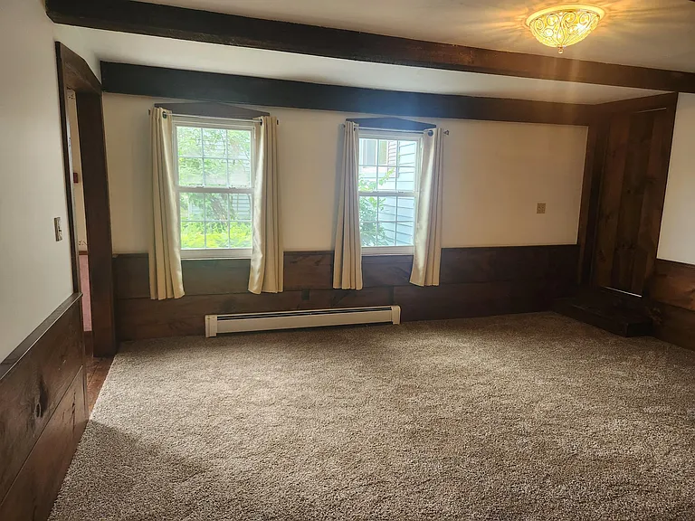 285 Main St — Photo 11