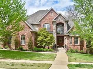 3820 E Chatsworth Rd, Fayetteville, AR 72703