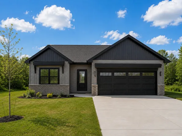 14 Meadow Dr, Monticello, IL 61856