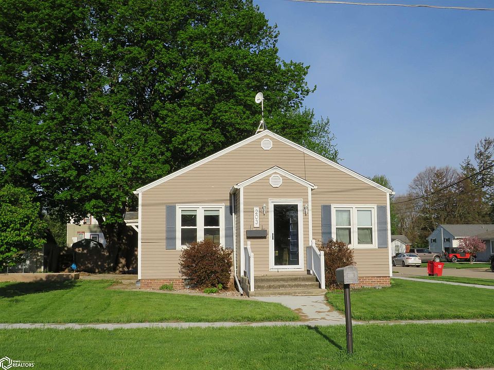 1st image of 206 6th St SW