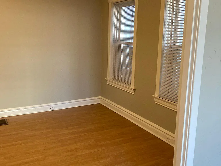6328 Cates Ave — Photo 5