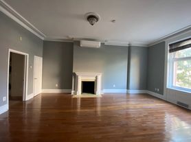 2517 Pennsylvania Ave NW