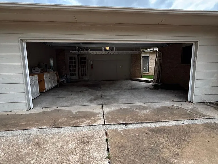 5026 Bellaire Dr S — Photo 48