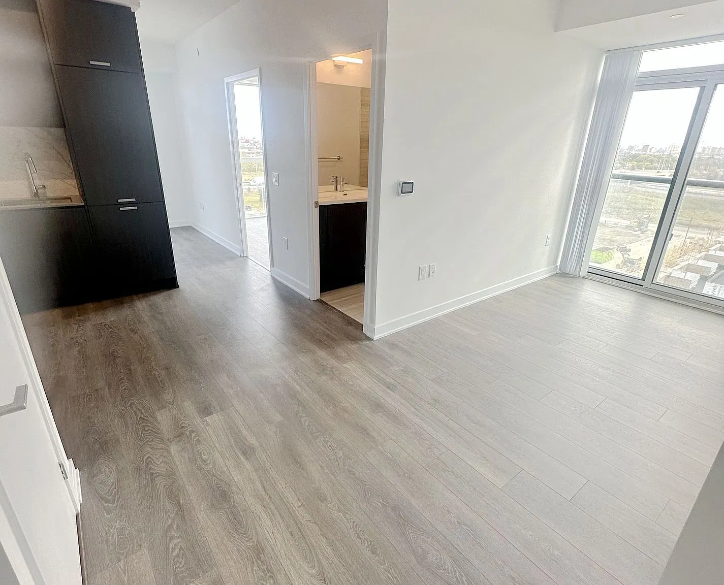 2 bed, $2,390 — Photo 3