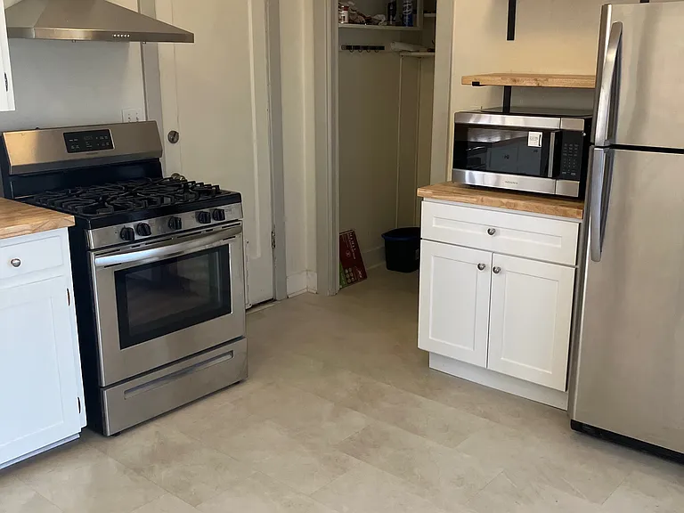 1001 N Catalina Ave — Photo 8