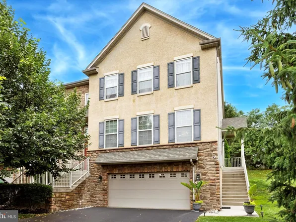 58 Lilly Dr, Feasterville Trevose, PA 19053