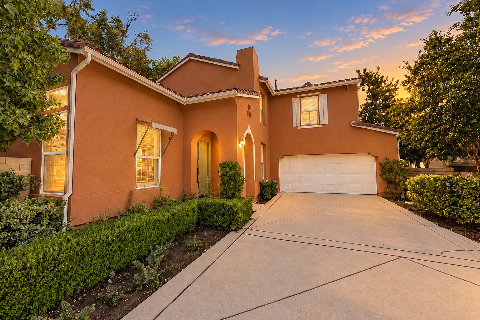 3 bed, 2.5 bath, 2069 sqft, $4,500 — Photo 1