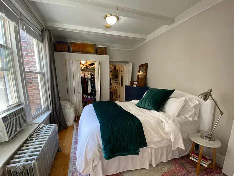 4450 N Ashland Ave — Photo 11