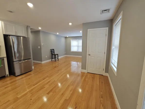 18 Bates Ave #5, Quincy, MA 02169