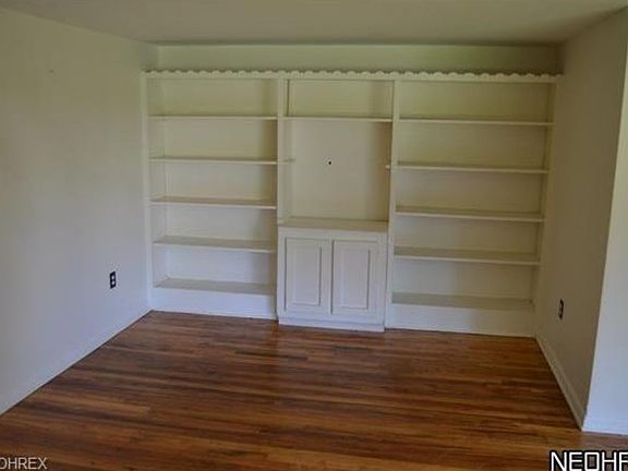 Apt A Living Room Built In