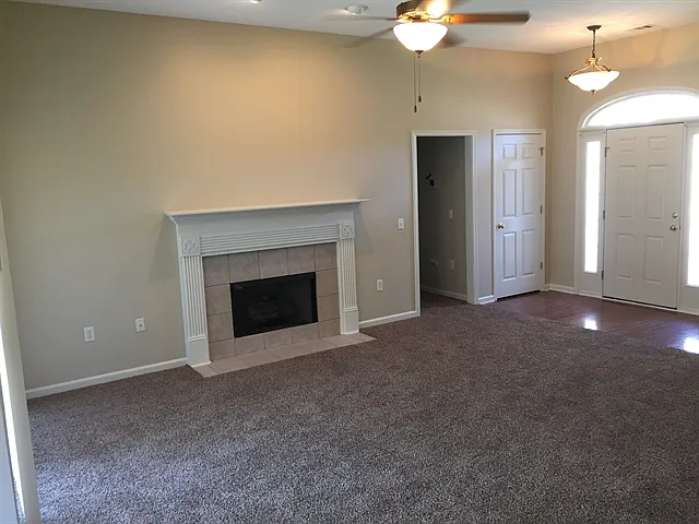 381 Laurel Hill Cir — Photo 6