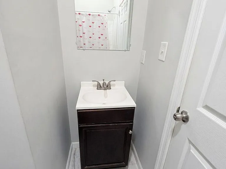 1724 N Bouvier St #A — Photo 12
