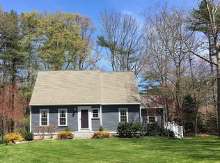 25 Doctor Braley Rd, Rochester, MA 02770