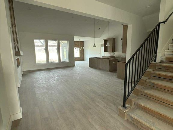 2nd image of 16641 E 41st Pl S