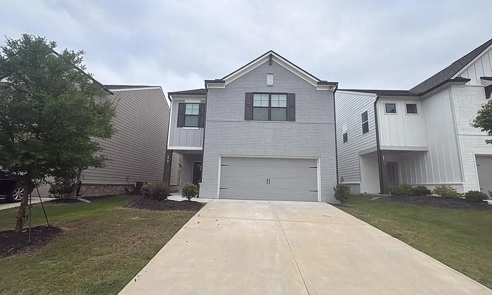 3832 Dover Run Ln