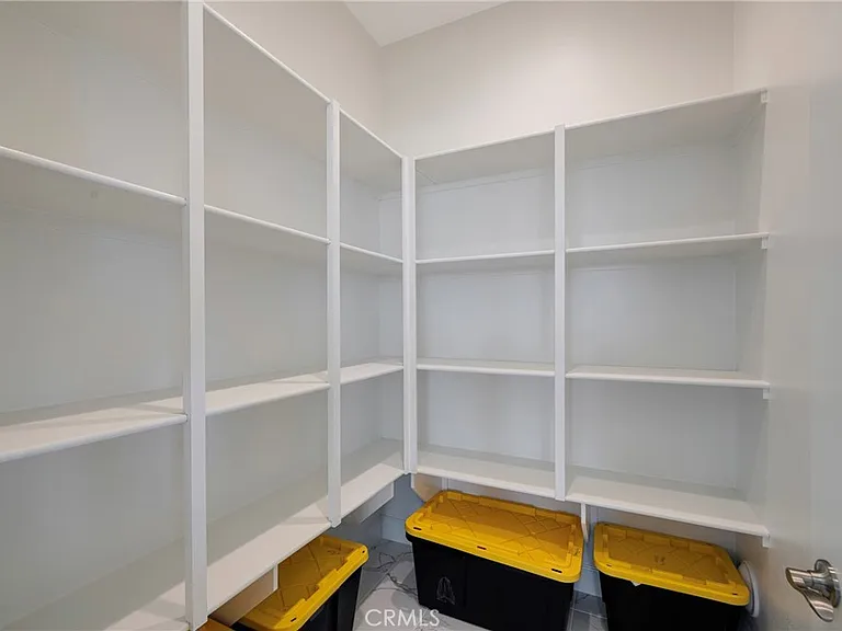 21204 Currant Ct — Photo 33