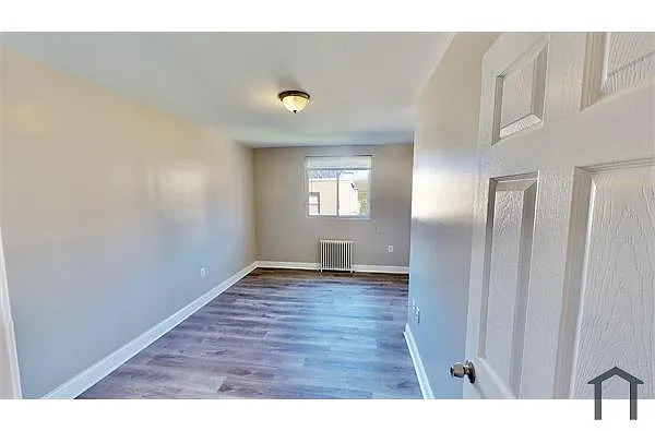 Building Photo - 2826 Hartford St SE #203