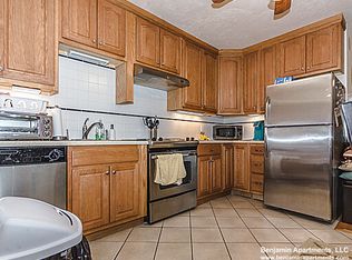 5 Phillips St APT 3, Boston, MA 02114