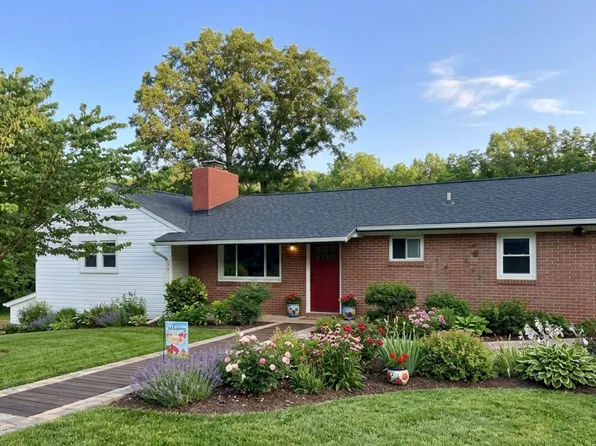 5327 Lee Hwy #A, Warrenton, VA 20187