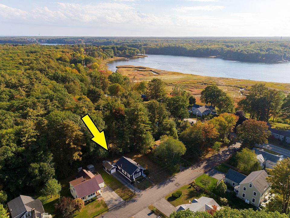 1st image of 3 Maple Dr