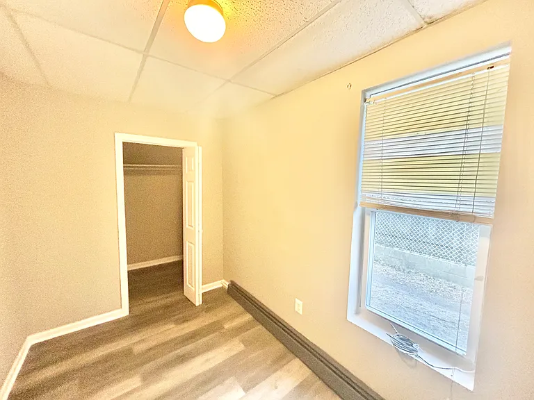 1830 E Riverside Dr #1 — Photo 6