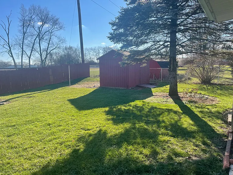 313 Linda Ct — Photo 11