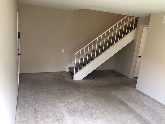 4th image of 2134 Galveston Ave Unit D