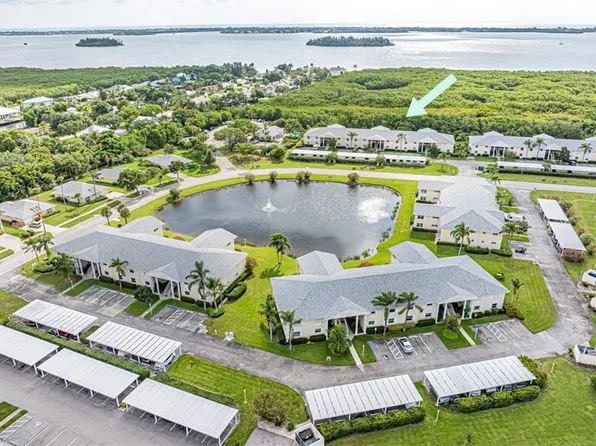700 Lake Orchid Circle #105, Vero Beach, FL 32962