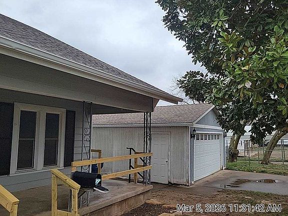 2nd image of 807 W Kiowa St