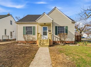 352 E 328th St, Willowick, OH 44095