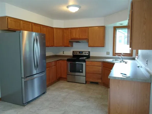 2665 Aberdeen Ct, Fitchburg, WI 53711