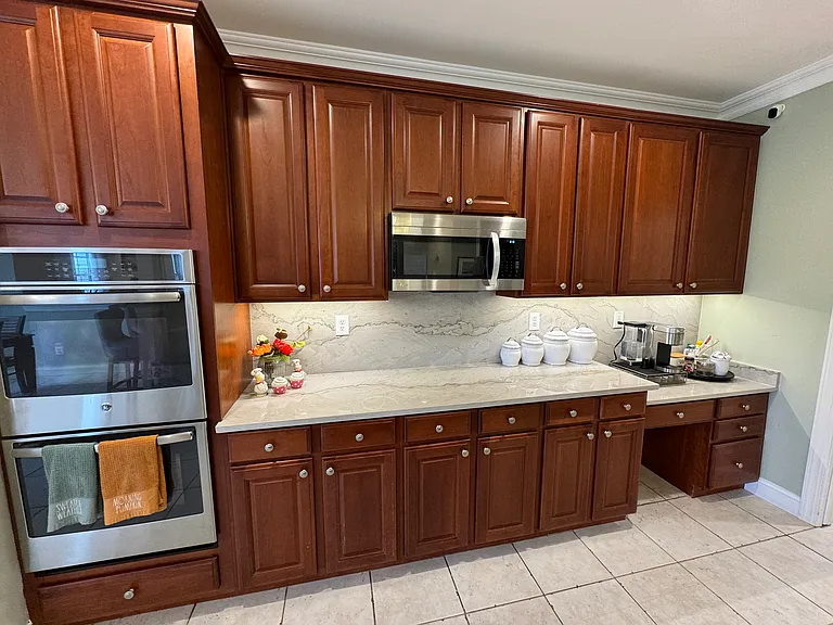 245 South Ln — Photo 7