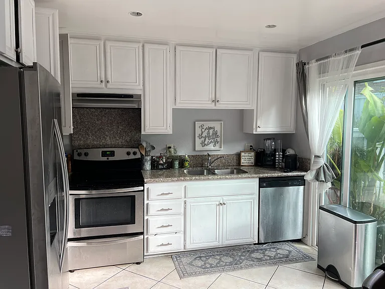8061 Caminito Gianna — Photo 6
