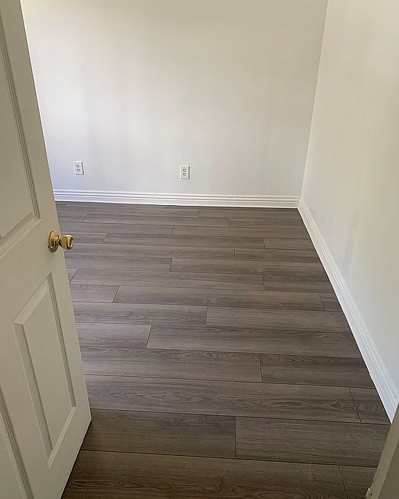 1st image of 648 W 40th Pl #1