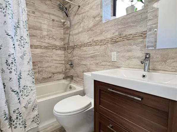 407 Ocean View Avenue image 15 of 28