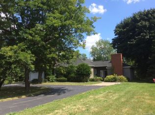 3219 Town Line Rd, Lancaster, NY 14086