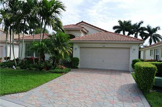 1st image of 5742 Royal Club Dr