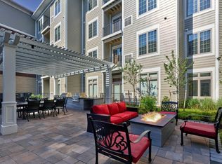 59 2nd Ave UNIT 330, Raritan, NJ 08869