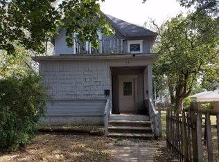 933 8th St, Beloit, WI 53511