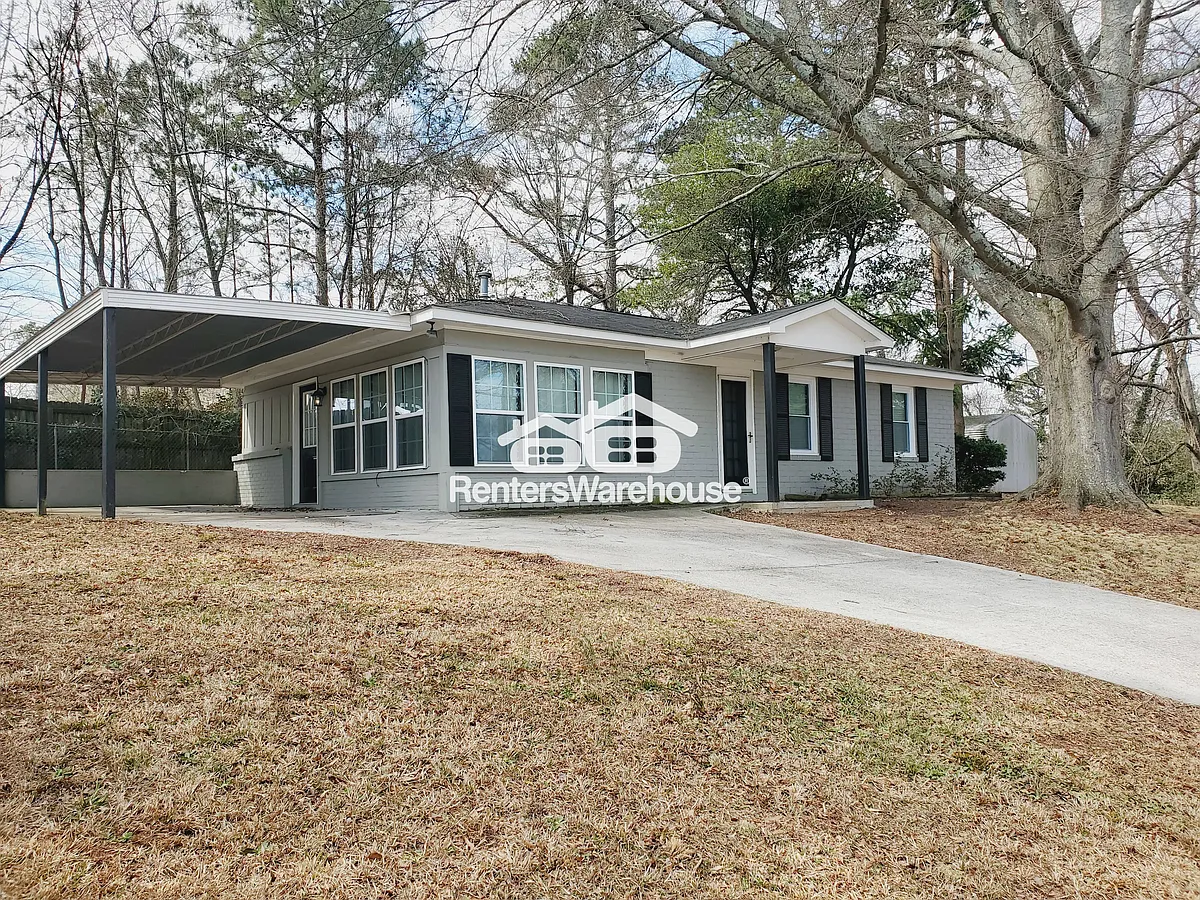 Building Photo - 1290 Chapel Dr SW