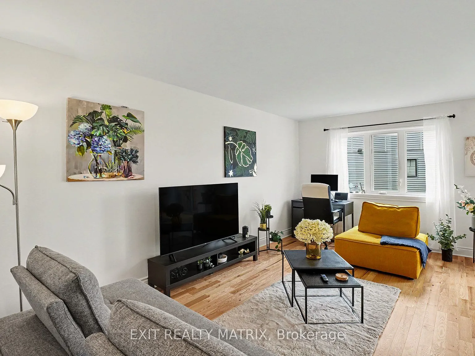 3 bed, $2,700 — Photo 2